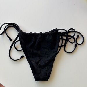 Frankie's Bikinis Black Embroidered Tie-Detail Bikini Top NEVER WORN